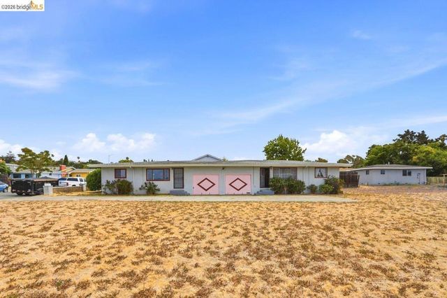 207 Holly St., Vallejo