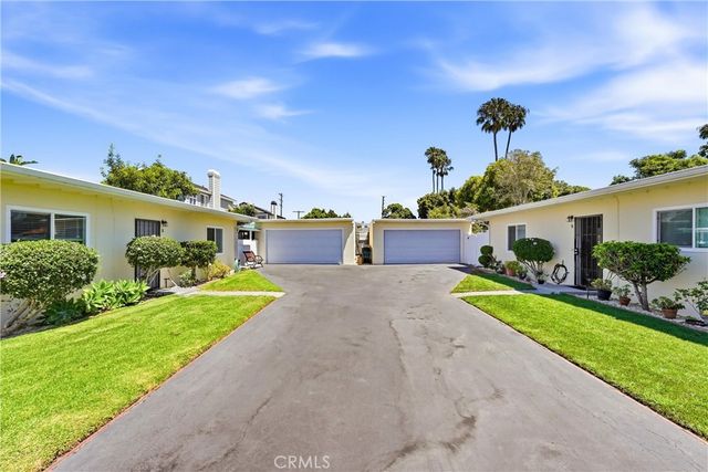 220 Knox Place, Costa Mesa