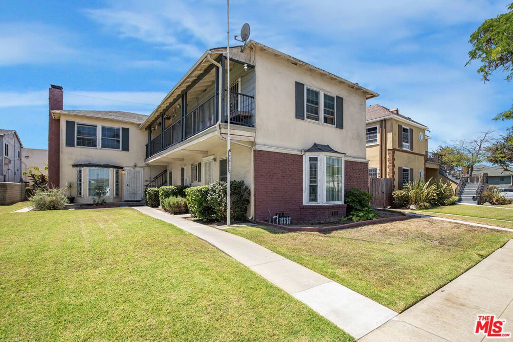 2414 W 85th Street, Inglewood
