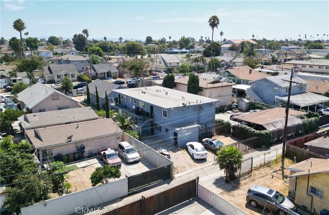1035 W 107th, Los Angeles