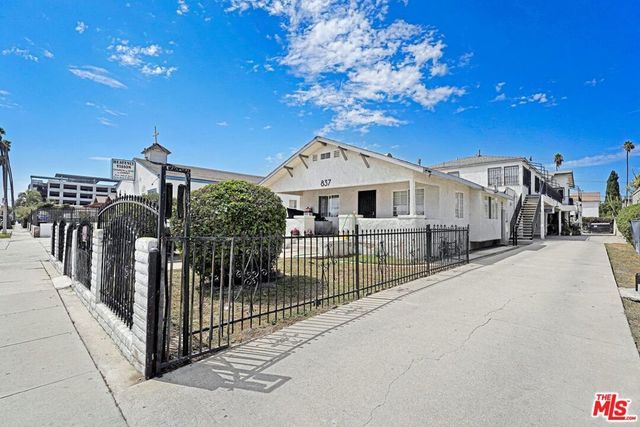 837 W 85th Street, Los Angeles