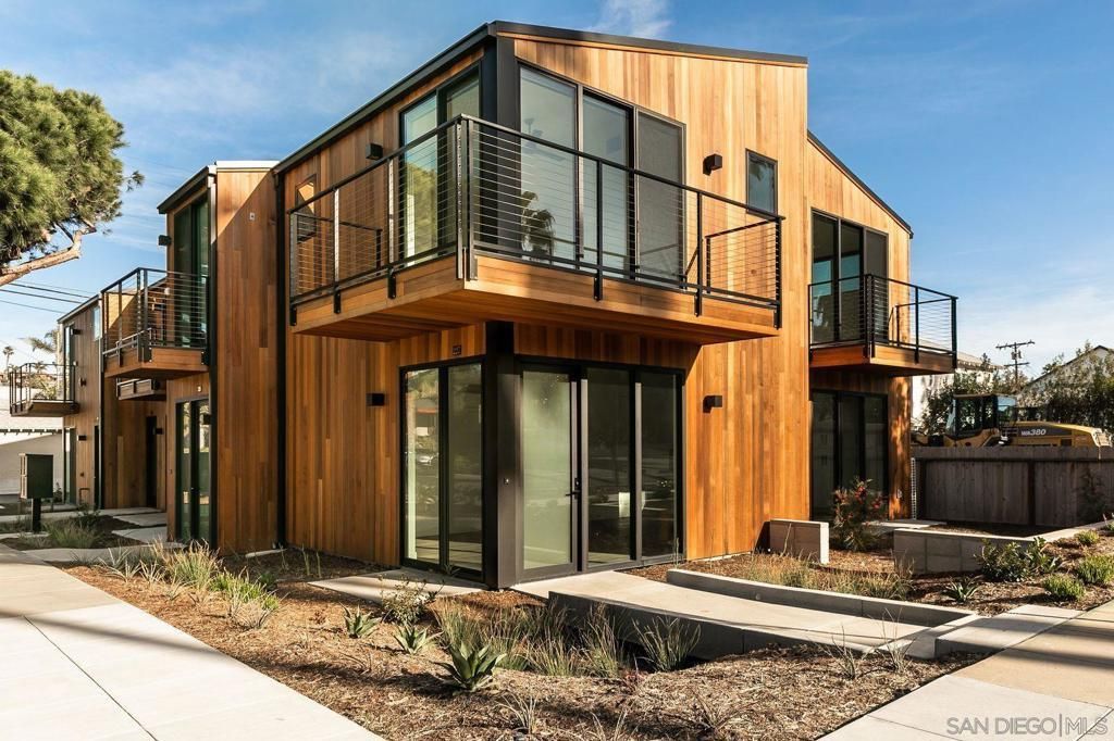 221 227 W G Street, Encinitas