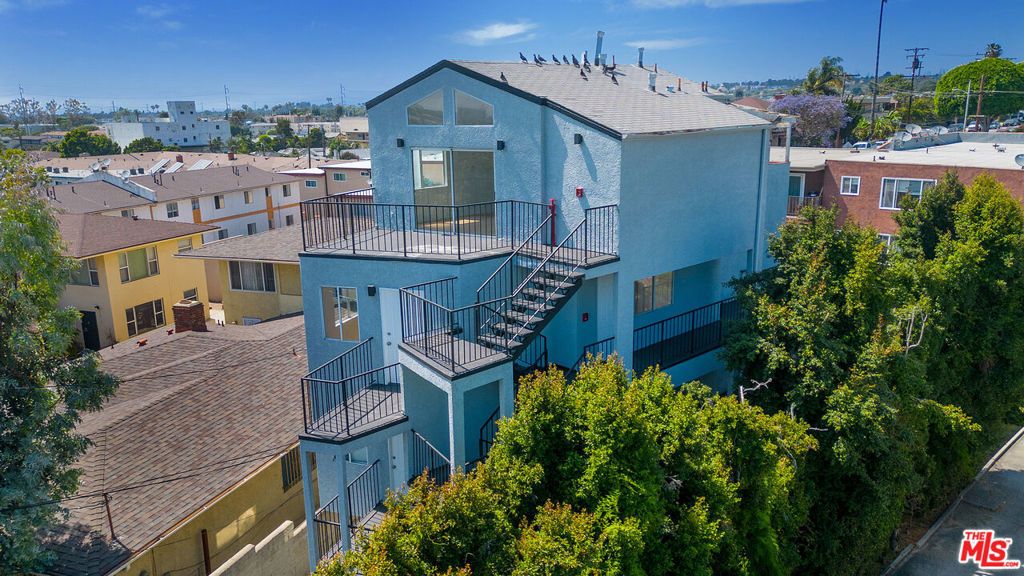 231 E Hyde Park Boulevard, Inglewood