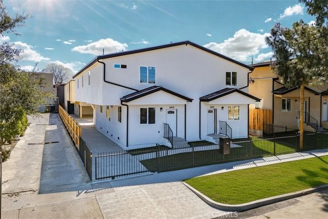 1652 Murchison, Los Angeles