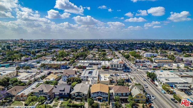 1674 W 25th Street, Los Angeles