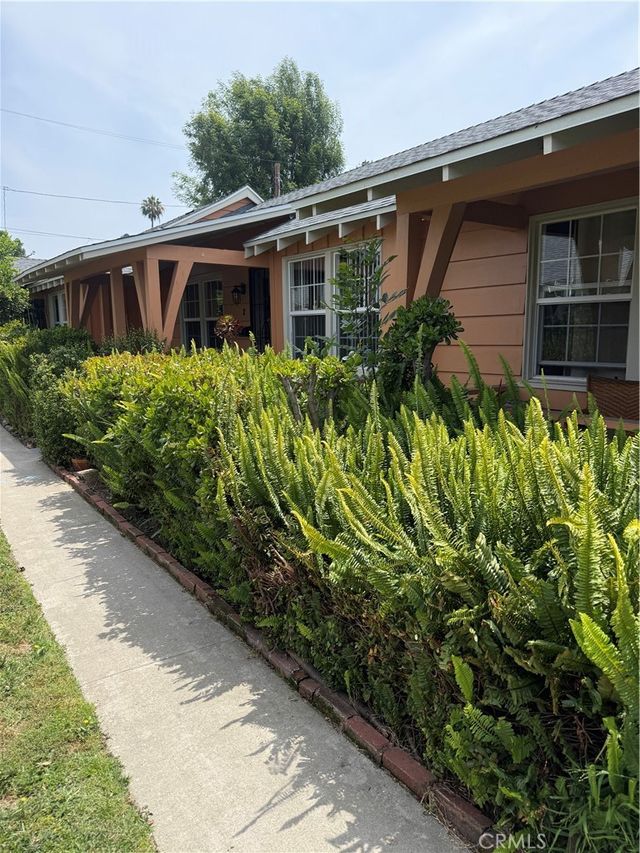 6030 Coldwater Canyon, North Hollywood