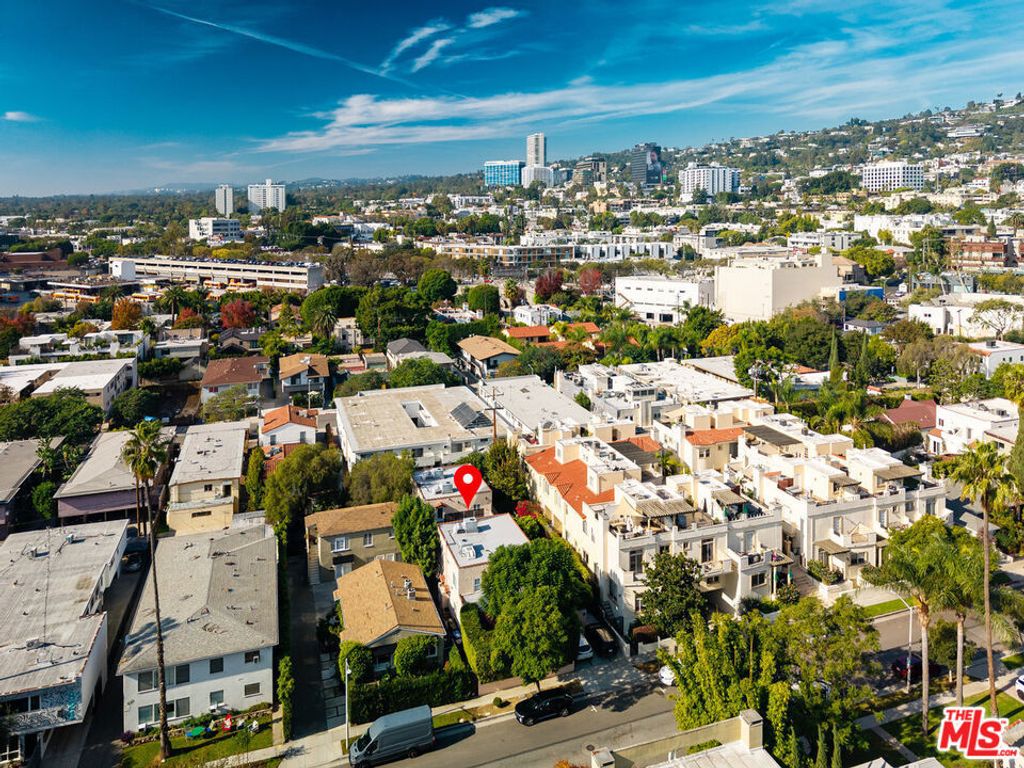837 Westmount Drive, West Hollywood