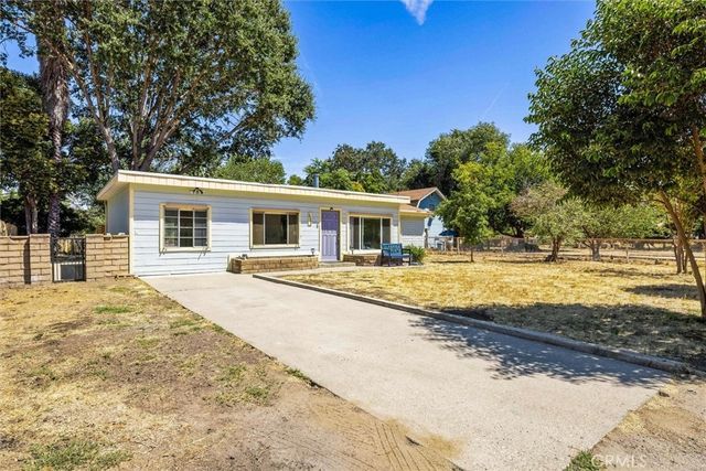 16255 Walnut, Atascadero