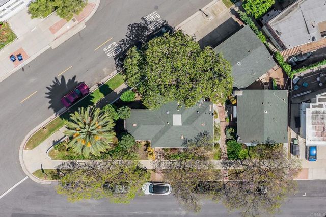 1700 1702-1704 Glendon Avenue, Los Angeles