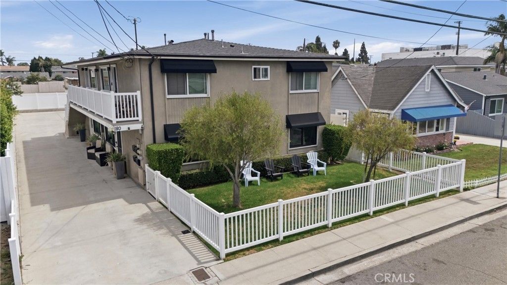 180 Rochester Street, Costa Mesa