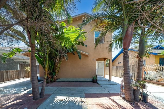 1214 E -1216 E 66th, Los Angeles