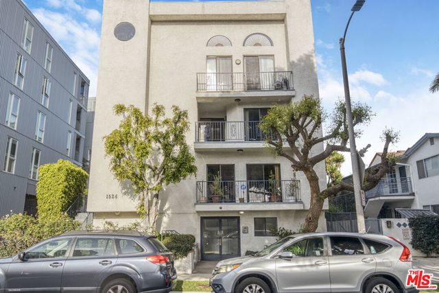 1524 Granville Avenue, Los Angeles