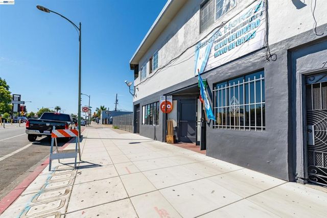 7108 International Blvd., Oakland