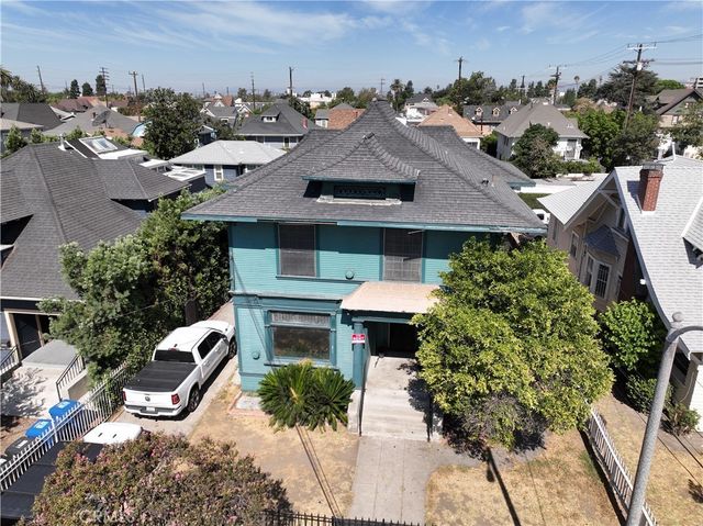 2107 Oak Street, Los Angeles