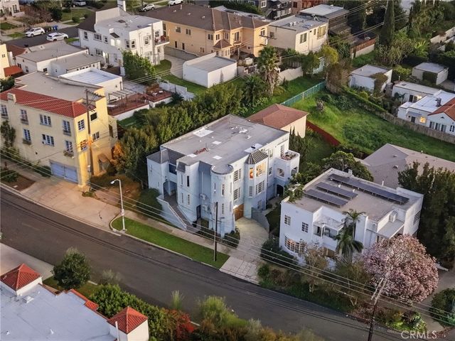 4916 W 12th, Los Angeles