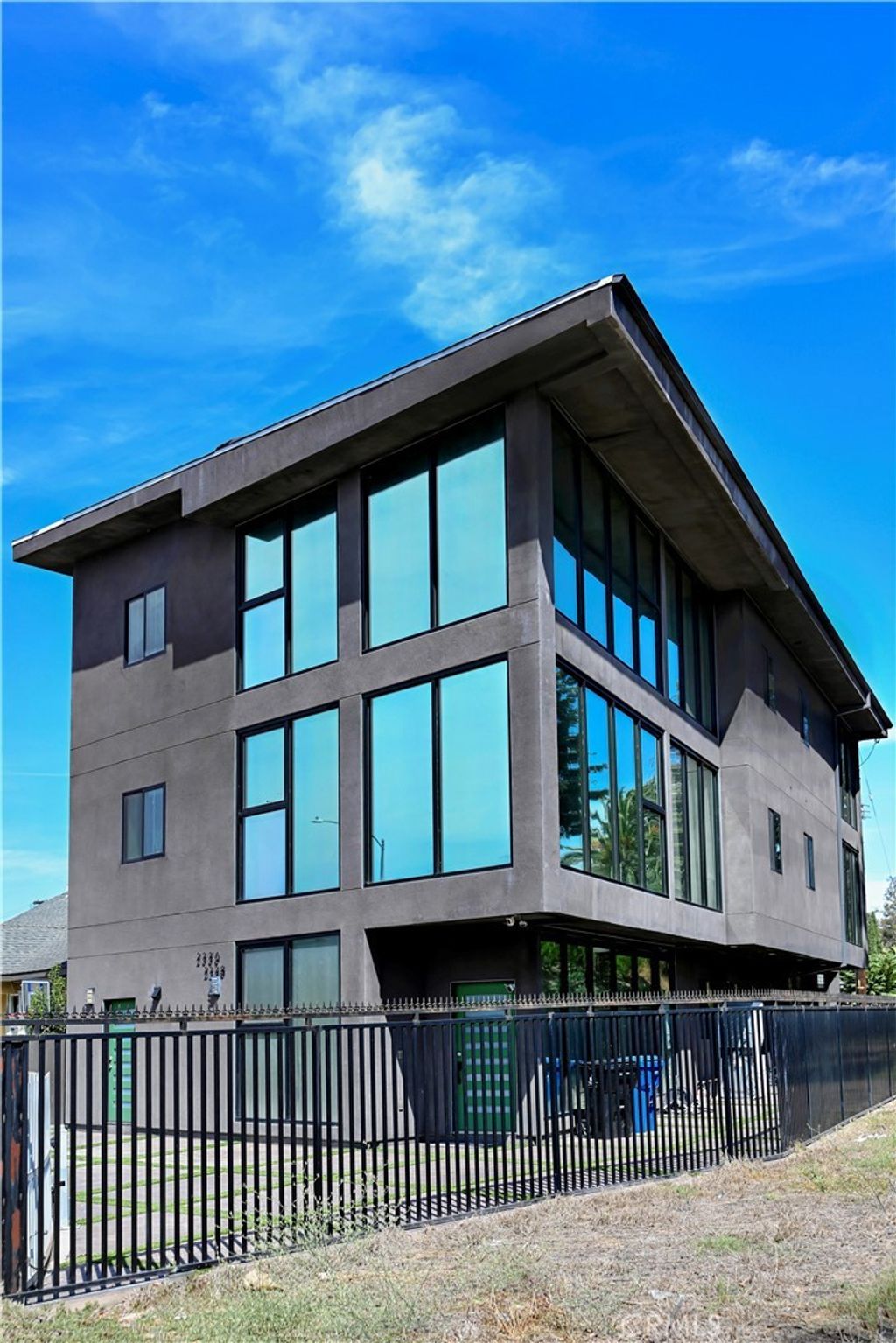 2336 S Longwood, Los Angeles