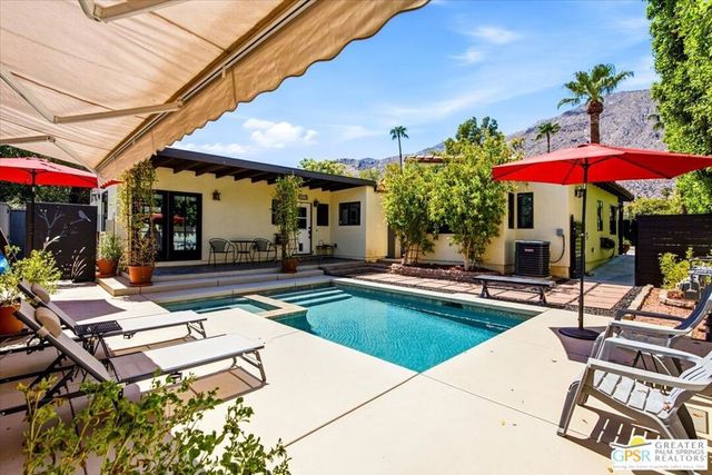 566 S Calle Ajo, Palm Springs