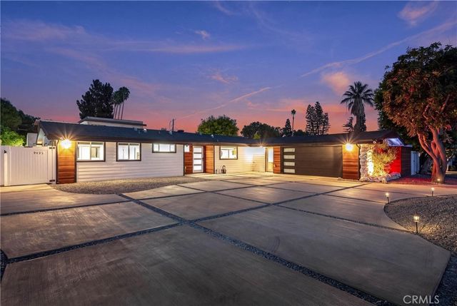 9400 Encino Avenue, Northridge