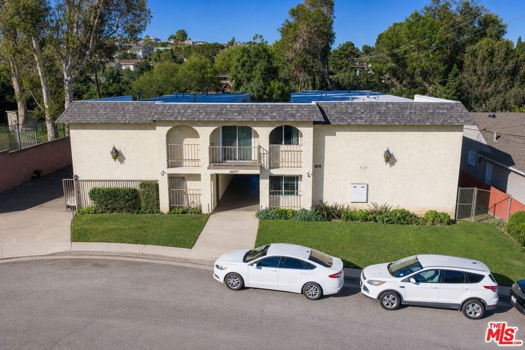26377 Hillcrest Avenue, Lomita