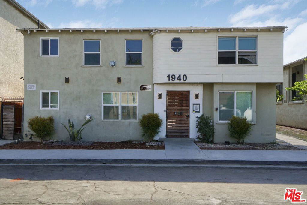 1940 Chestnut Avenue, Long Beach