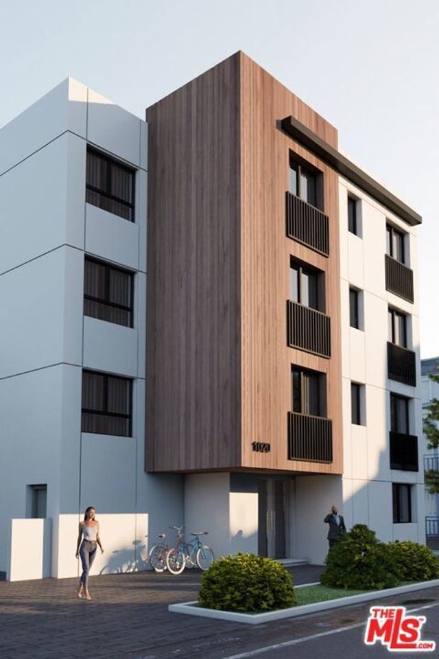 1020 N Ardmore Avenue, Los Angeles