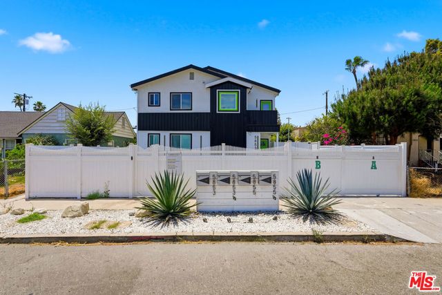 5853 Vineland Avenue, Los Angeles