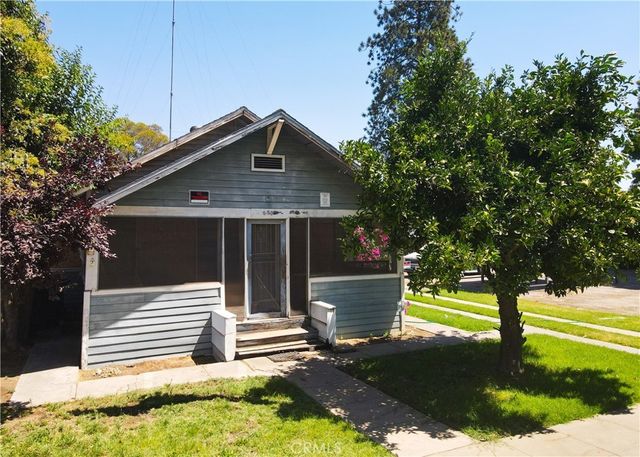 557 W 25th Street, Merced