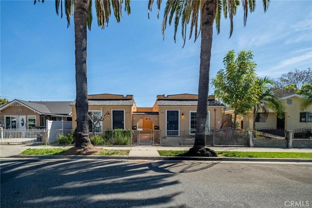 1972 Olive, Long Beach