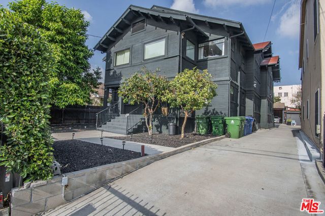 1807 Montana Street, Los Angeles