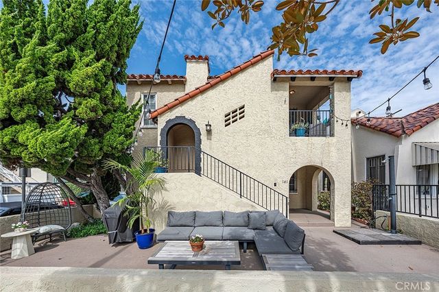 141 Glendora Avenue, Long Beach