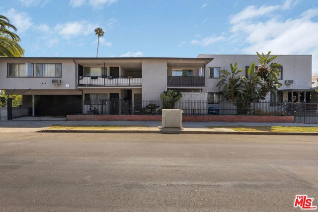1014 N El Centro Avenue, Los Angeles