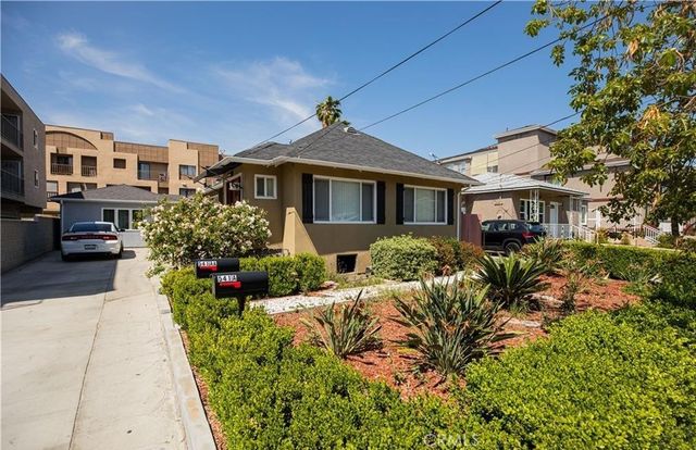 541 E Palmer Avenue, Glendale