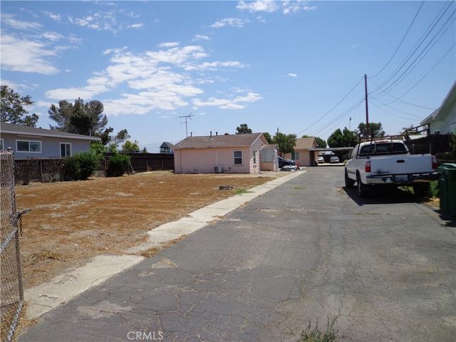 4562 Phelan, Baldwin Park