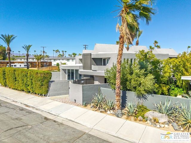2286 N Junipero Avenue, Palm Springs