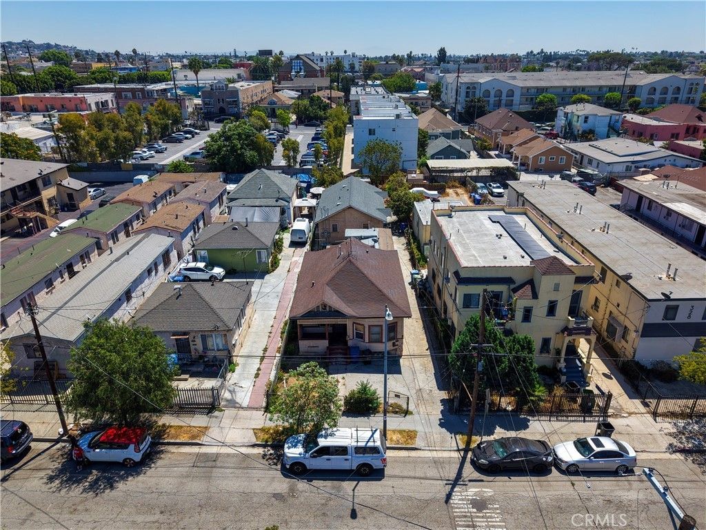 400 N St Louis, Los Angeles