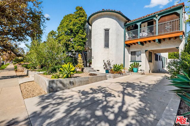 420 N Orange Drive, Los Angeles