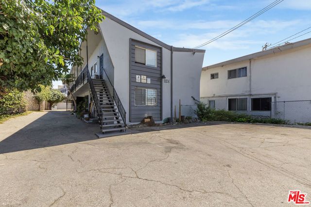 1124 W 117th Street, Los Angeles