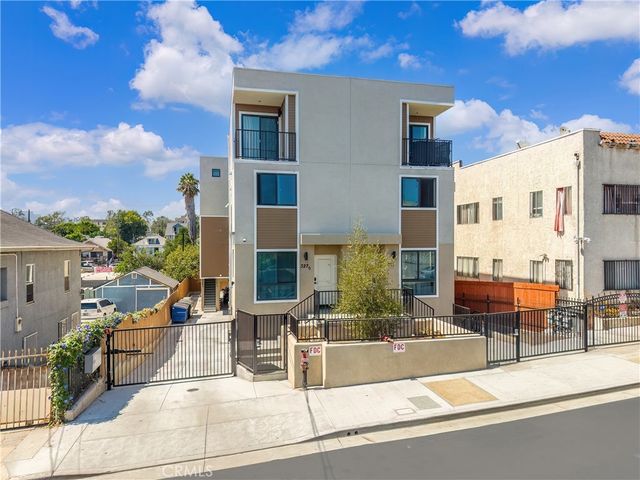 327 N Chicago, Los Angeles
