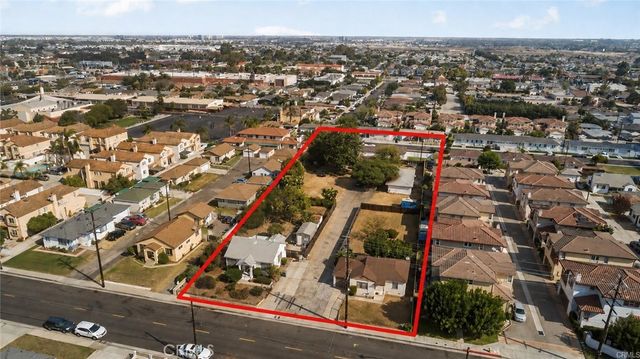 215 E 220th, Carson