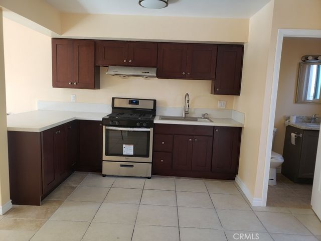 4790 Bandera, Montclair