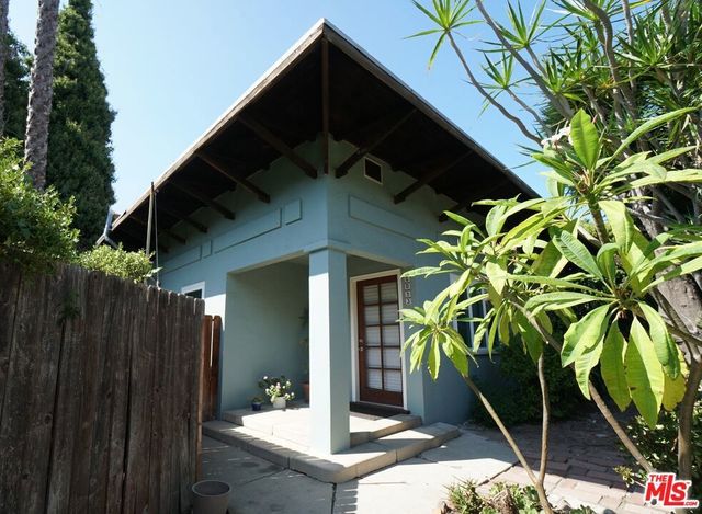 6043 Selma Avenue, Los Angeles