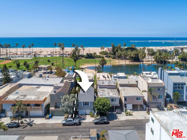 6640 Vista Del Mar, Los Angeles