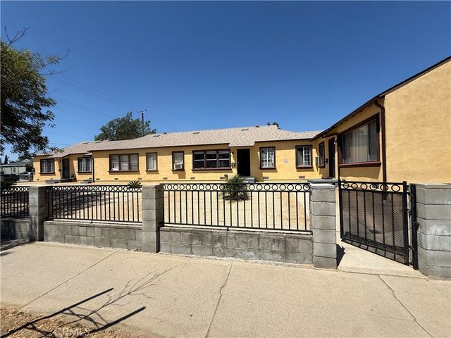 8100 De Garmo, Los Angeles
