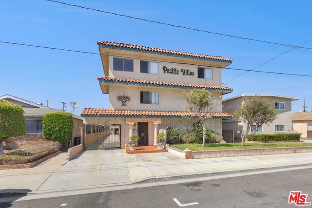 4047 W 136th Street, Hawthorne