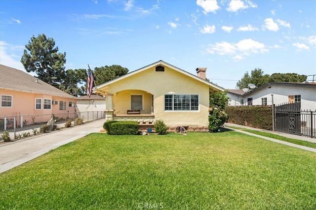 7715 Whitsett, Los Angeles