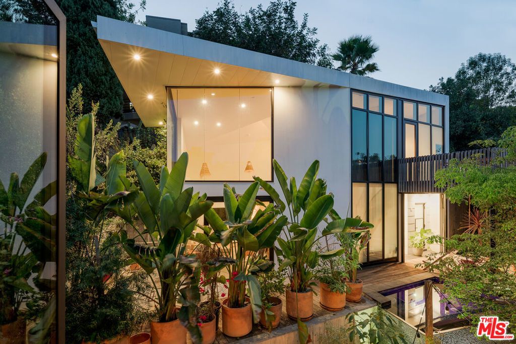 1851 Lobdell Place, Los Angeles