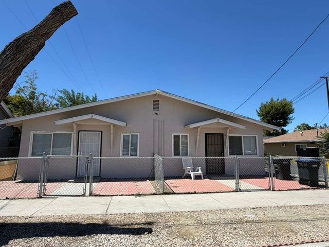 191 N Inez St, Hemet