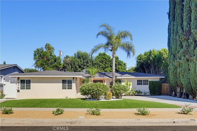 19832 Acre Street, Northridge