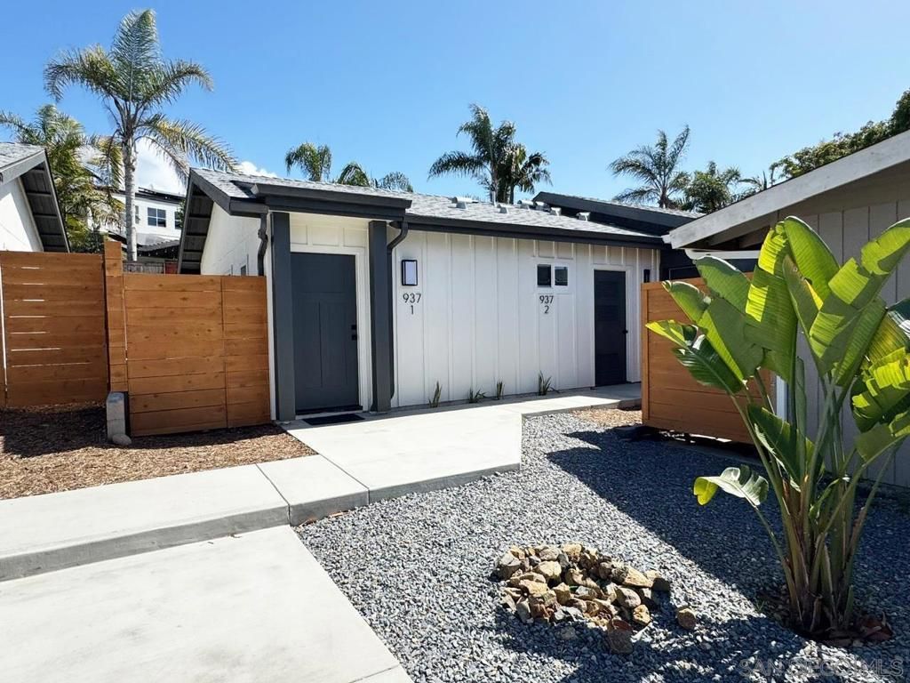 N/A, Encinitas
