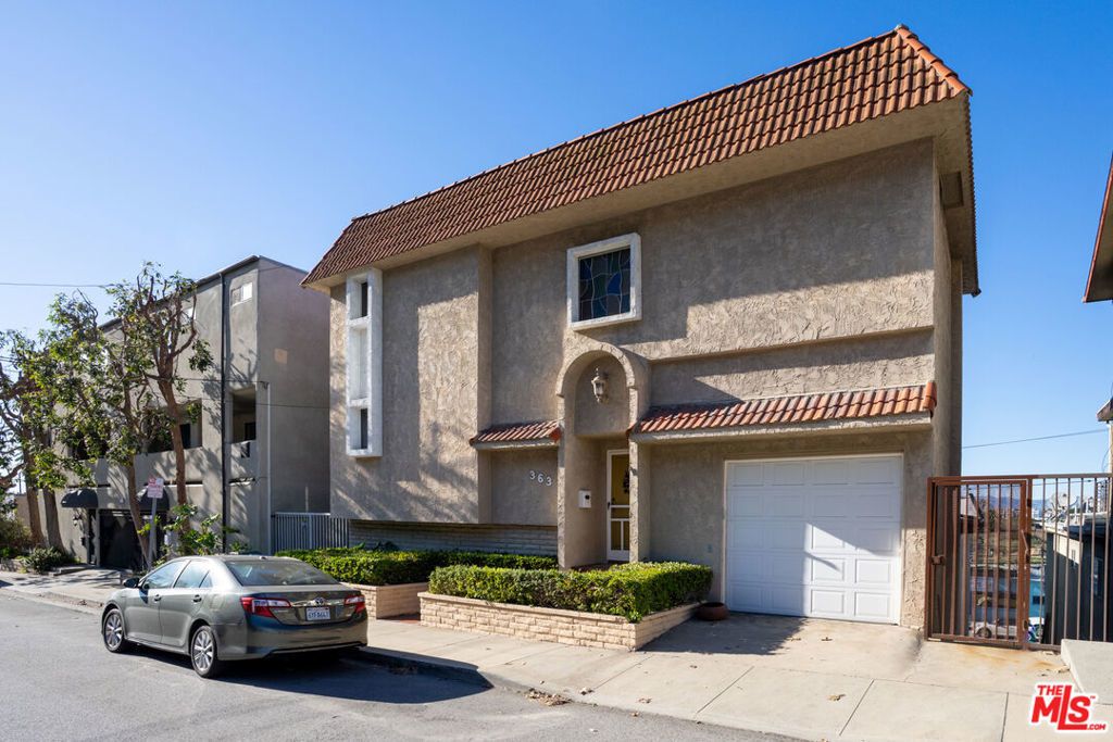 363 Pershing Drive, Los Angeles